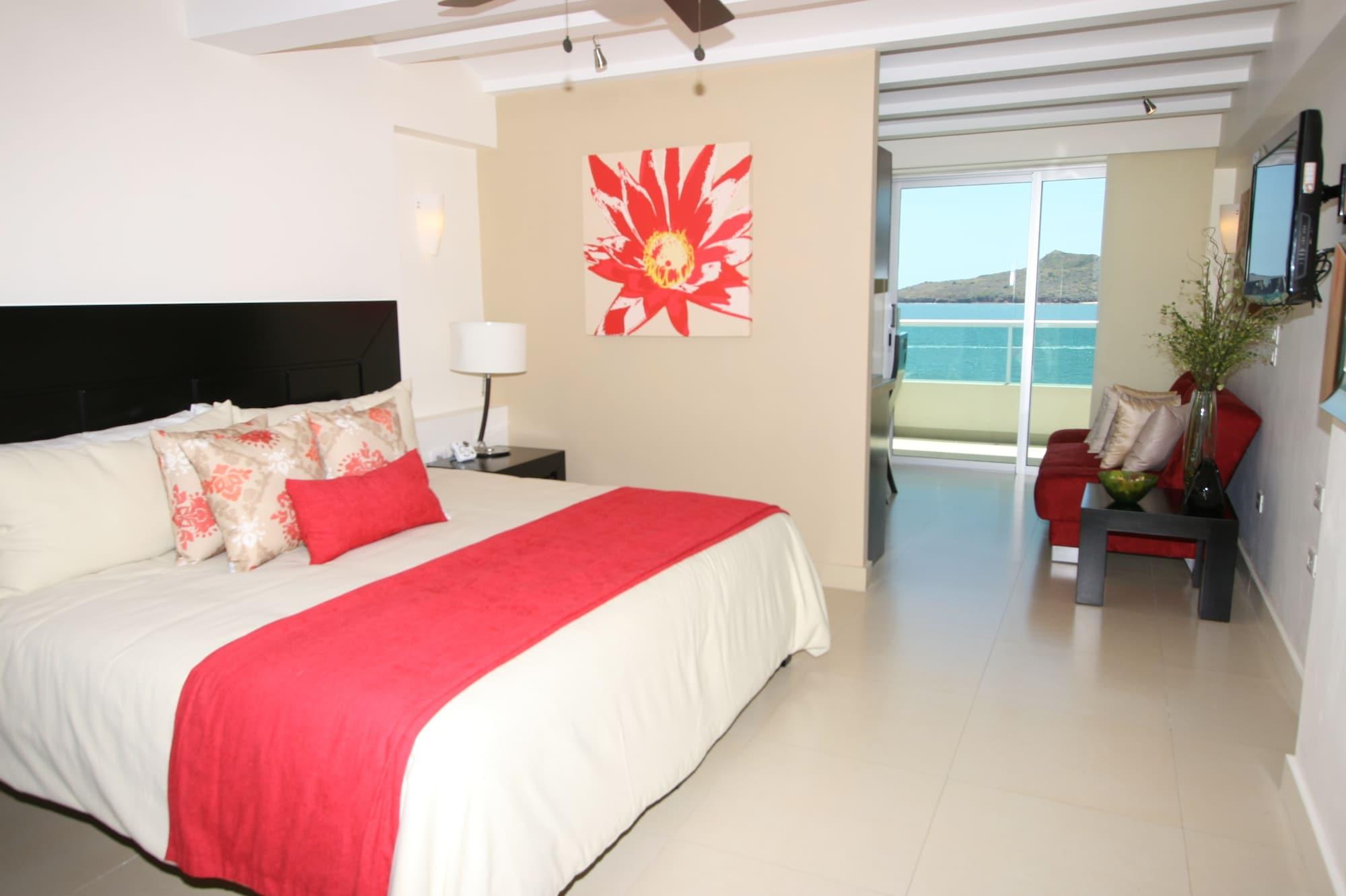 Las Flores Beach Resort Mazatlán Extérieur photo