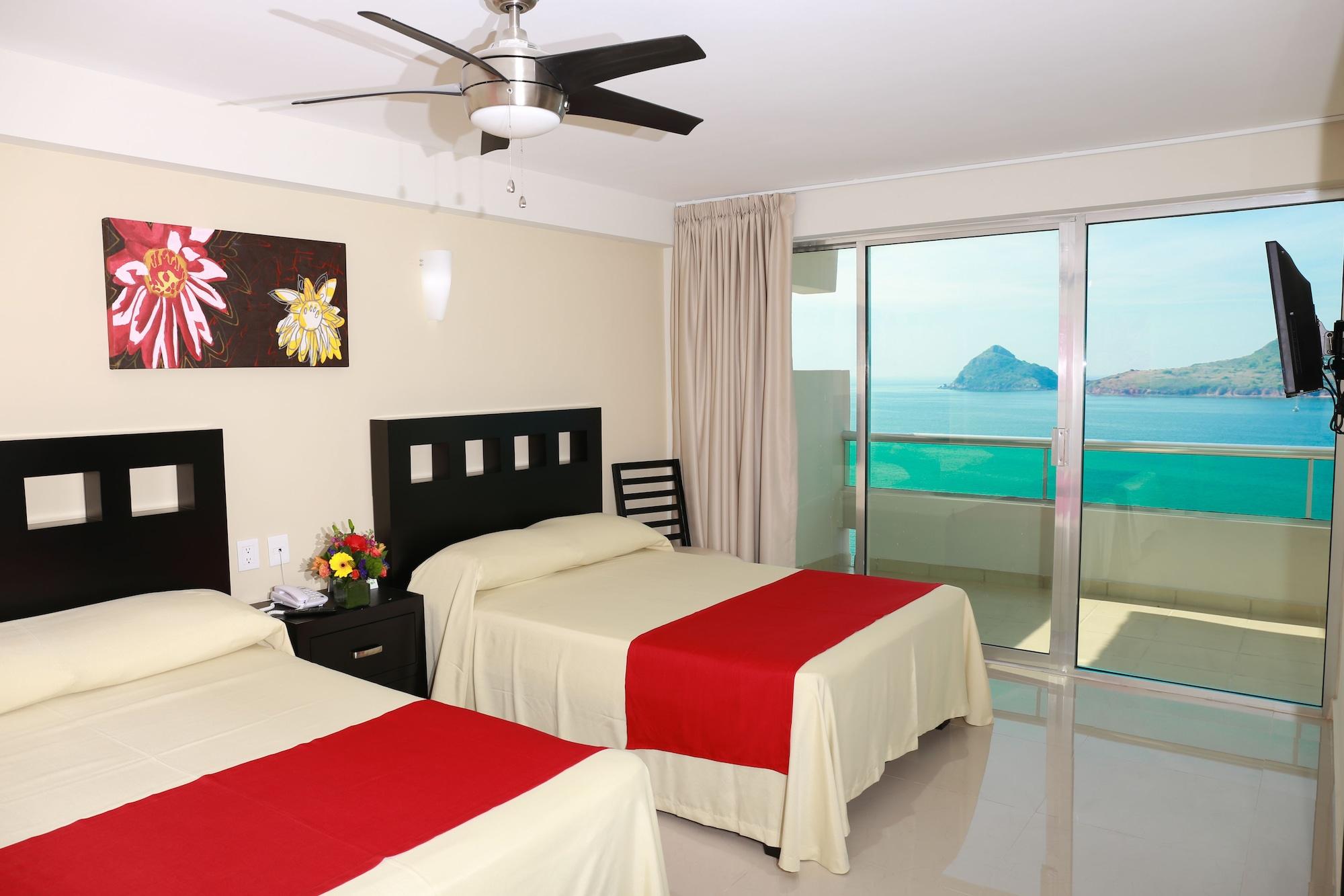 Las Flores Beach Resort Mazatlán Extérieur photo